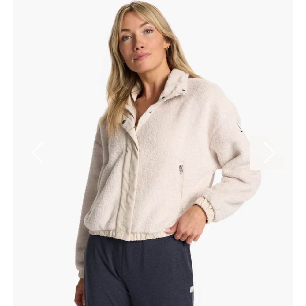 Vuori Women's Cream Teddy Jacket